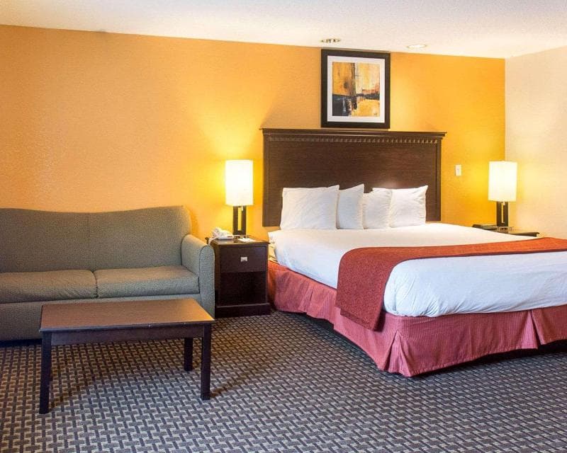 Quality Inn & Suites Quantico 4
