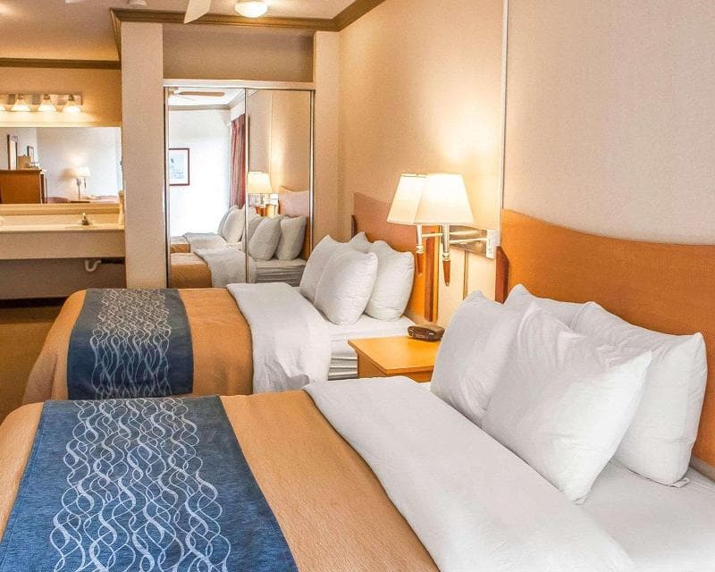 Comfort Inn & Suites Ocean Shores 4