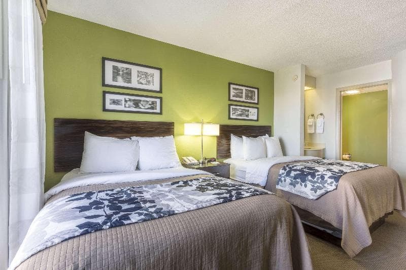 Sleep Inn On The Beach 3