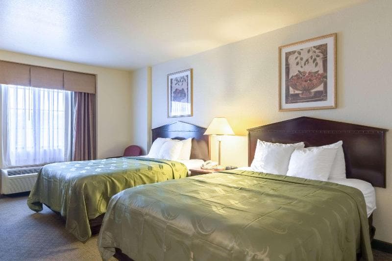 Quality Inn & Suites 2