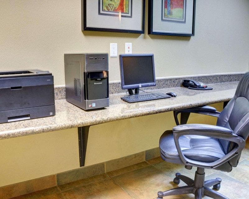 Comfort Inn And Suites Russellville I-40 photo 1