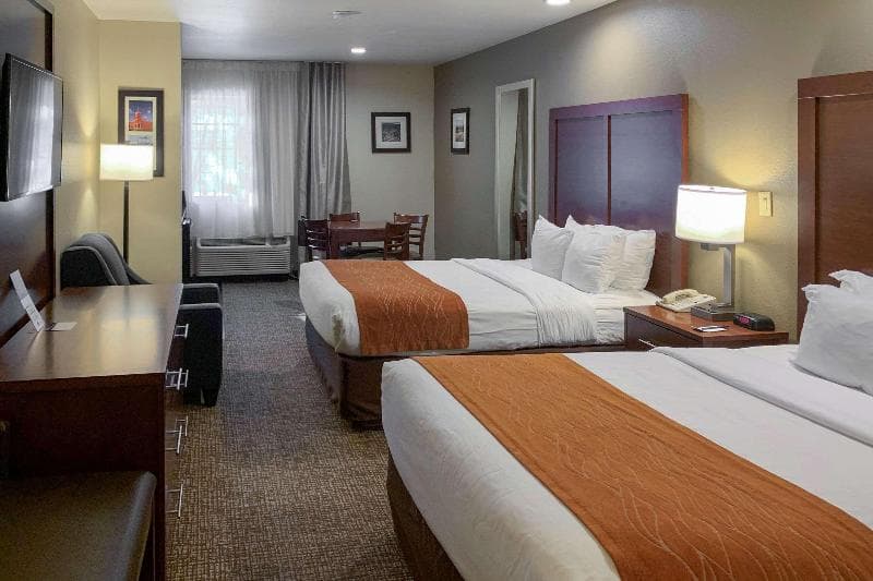 Comfort Inn I-17 & I-40 4