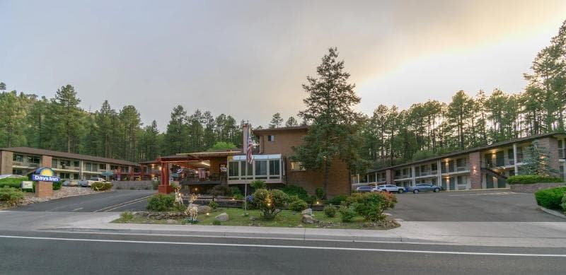 Days Inn by Wyndham Prescott 3