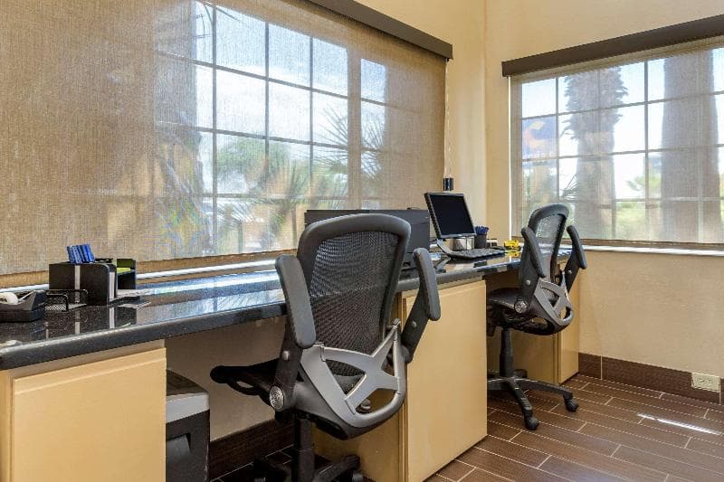 Comfort Inn & Suites North Tucson - Marana 3