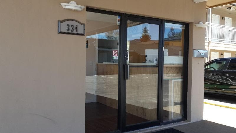 American Regency Inn photo 1