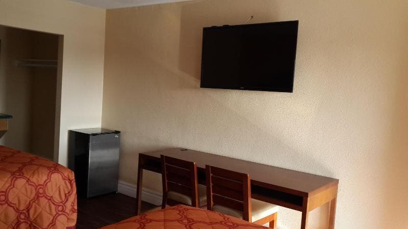 American Regency Inn 3