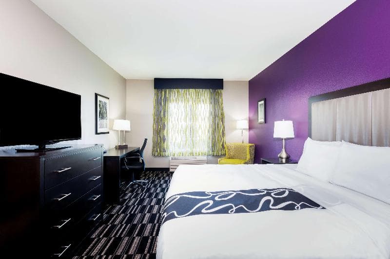 La Quinta Inn & Suites Fairfield - Napa Valley 5