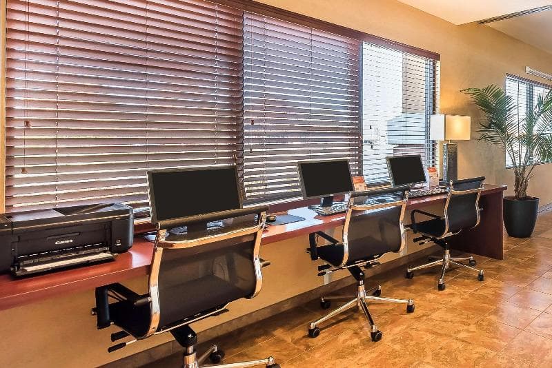 Comfort Suites Longmont main
