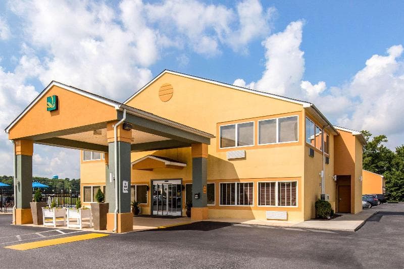 Quality Inn & Suites photo 1