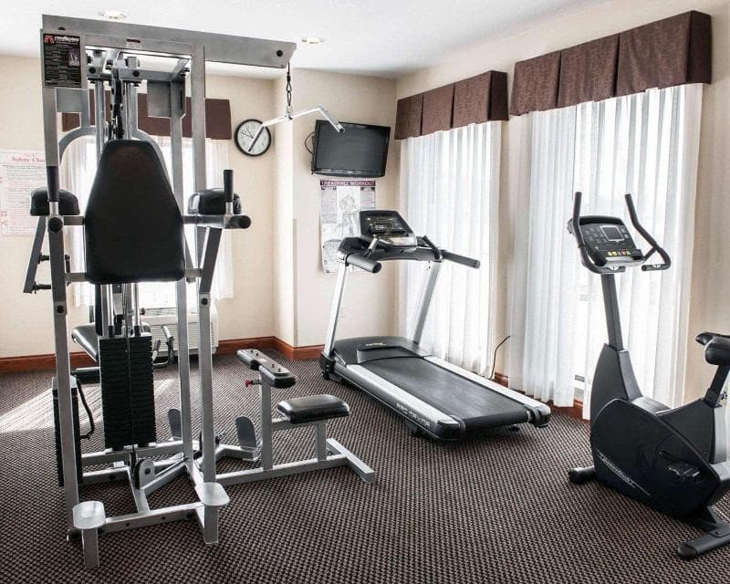 Comfort Inn & Suites photo 1