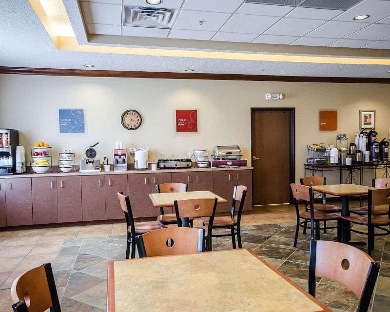 Quality Inn And Suites 3