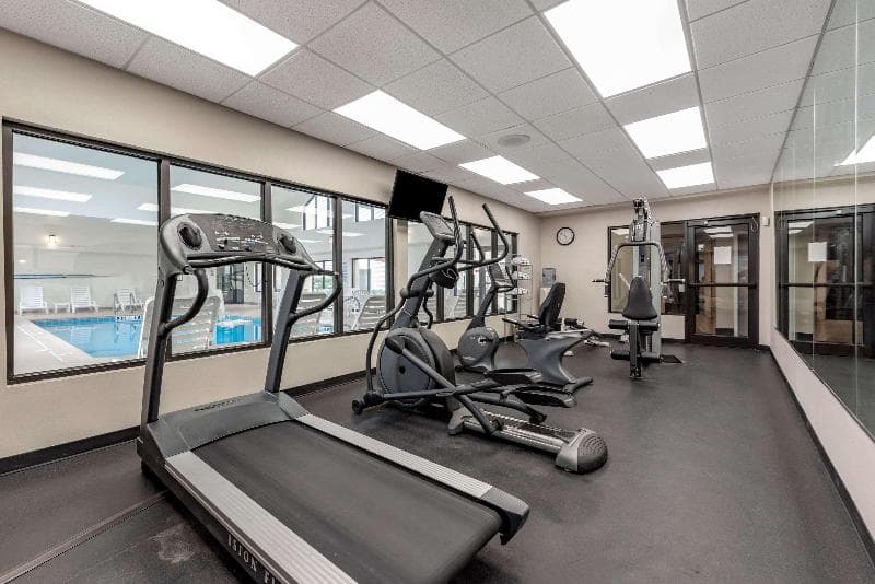 Comfort Inn & Suites photo 1