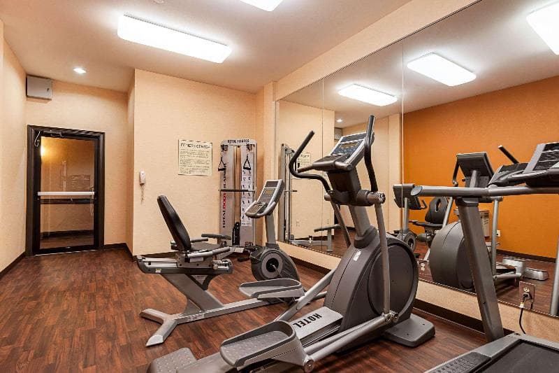 Comfort Suites photo 1