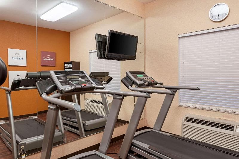 Comfort Suites 4