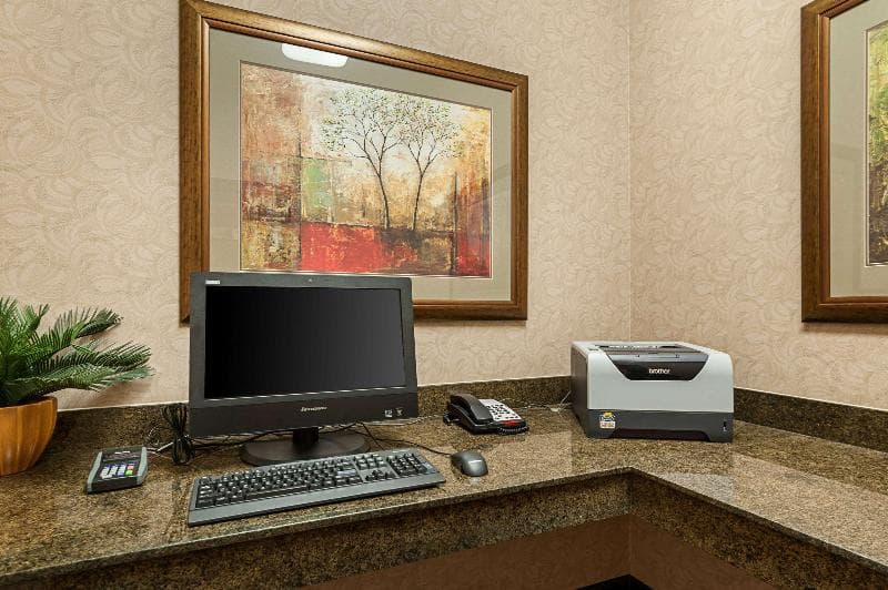Comfort Suites 3