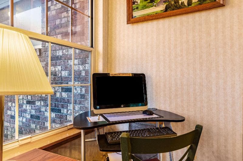 Quality Inn Lakefront photo 1