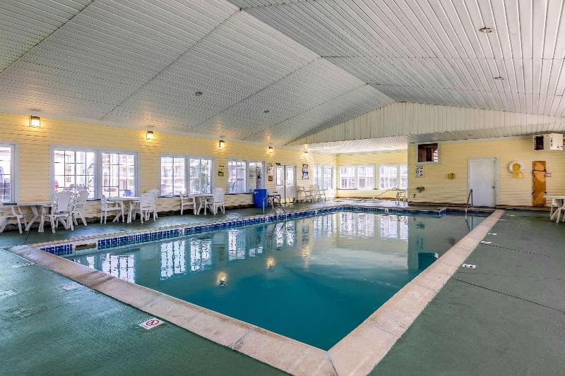 Quality Inn Lakefront 5