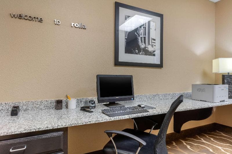 Comfort Suites Rolla photo 1
