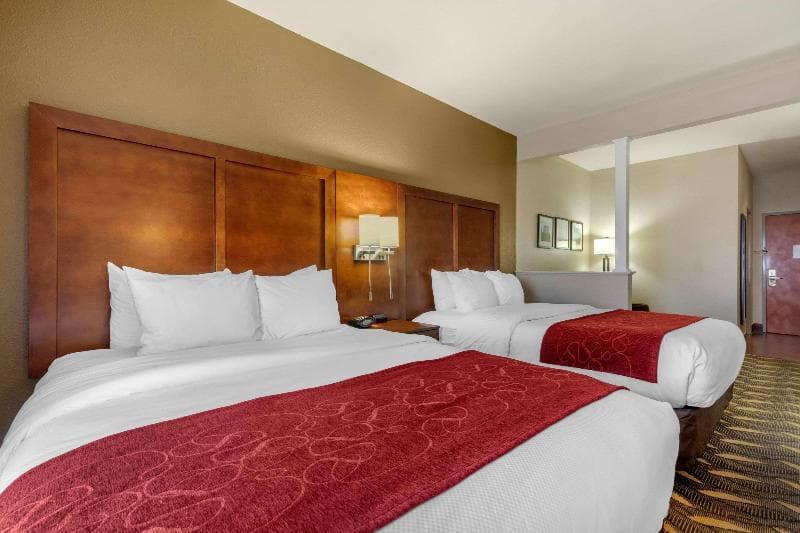 Comfort Suites Rolla 4