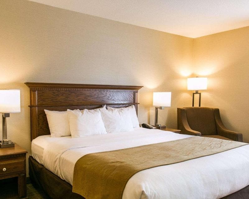 Comfort Inn Sedalia Station 5