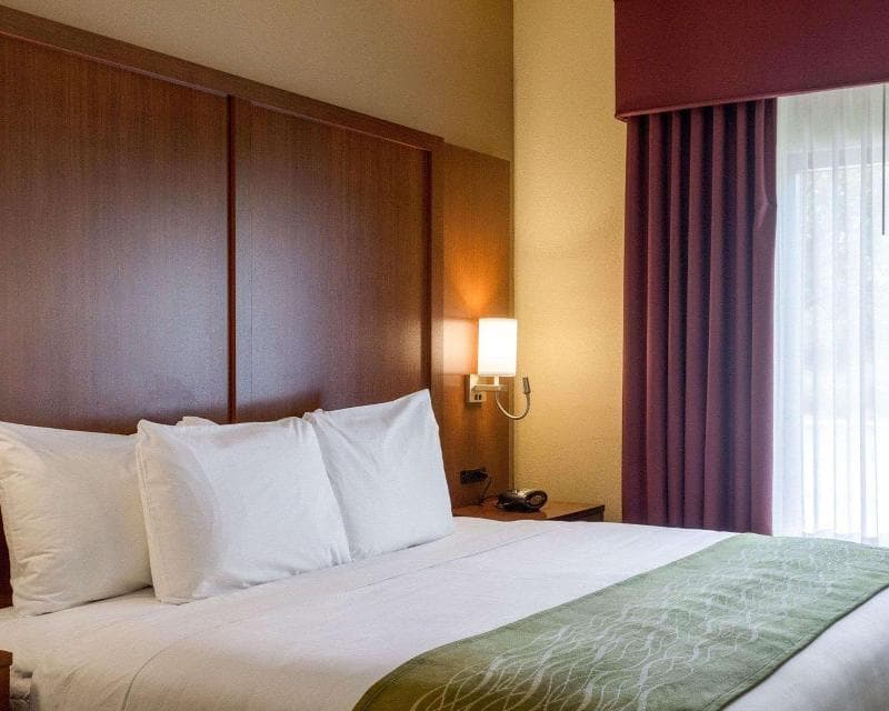Comfort Suites Starkville 2