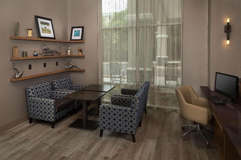 Hampton Inn & Suites-Asheville Biltmore Village photo 1