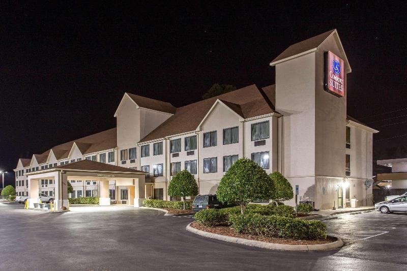 Comfort Suites Wilmington 4