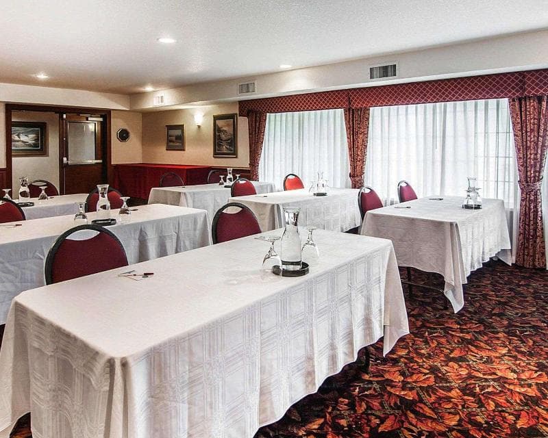 Comfort Suites Corvallis main