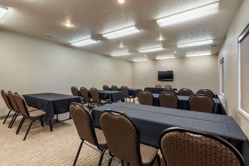 Comfort Inn & Suites 5