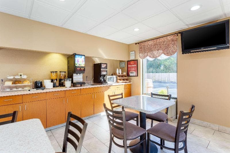 Econo Lodge Lookout Mountain photo 1