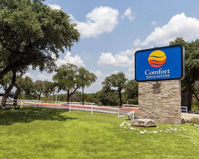 Comfort Inn & Suites Burnet 5