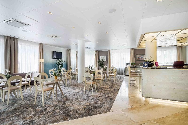 Hotel Silenzio 4