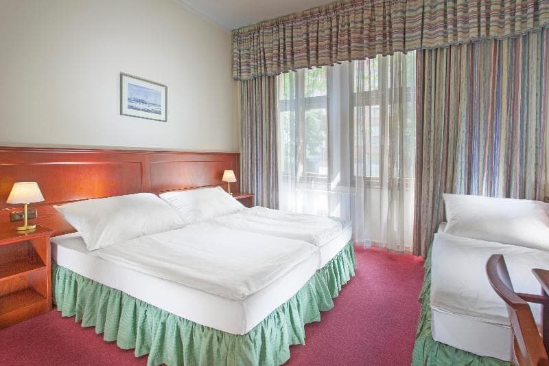 Hotel Lunik 4