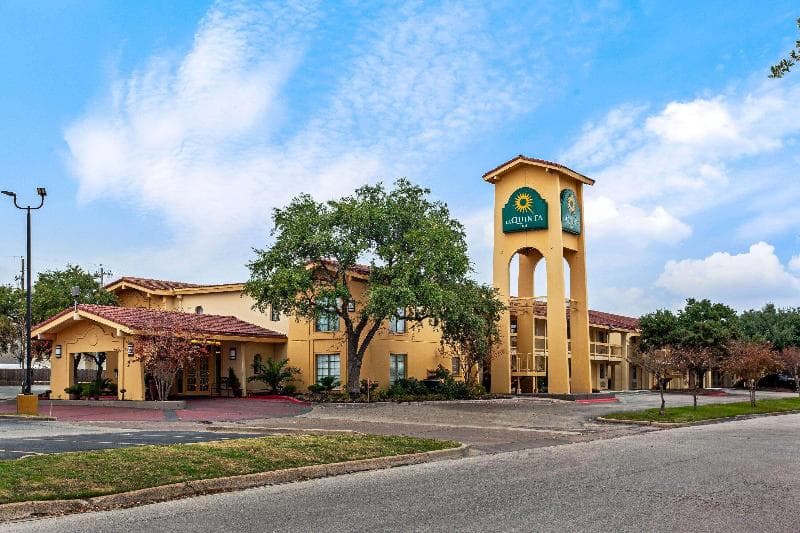 La Quinta Inn by Wyndham College Station 3