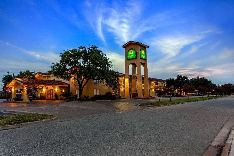 La Quinta Inn by Wyndham College Station 4