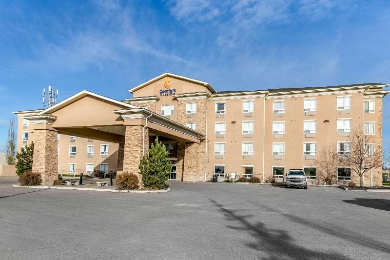 Comfort Inn & Suites Airdrie 3