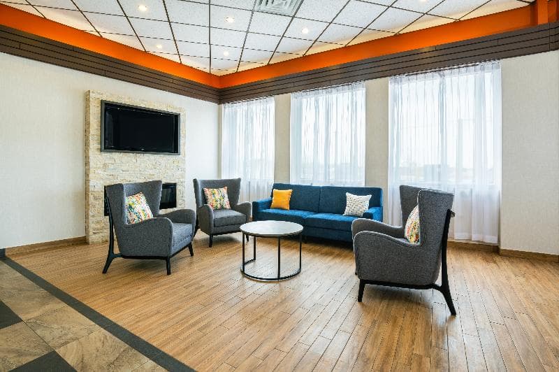 Comfort Inn & Suites Barrie / Essa Road 2