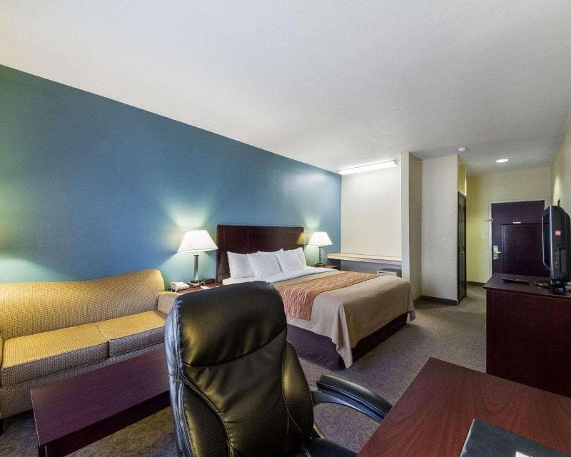 Quality Inn 5