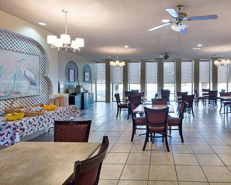 Econo Lodge San Angelo 4