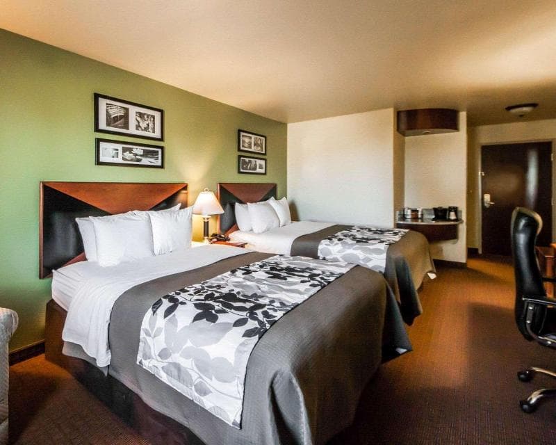 Sleep Inn & Suites 3