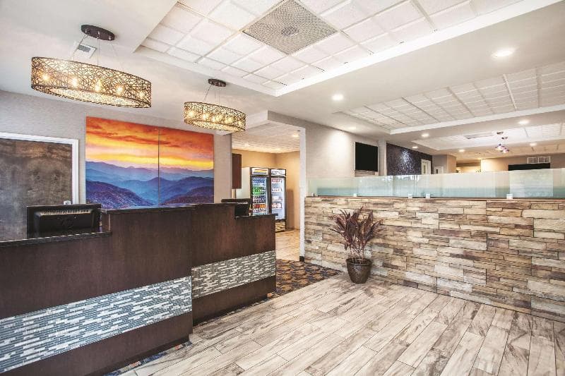 La Quinta Inn Suites Charlottesville Uva-Medical 3