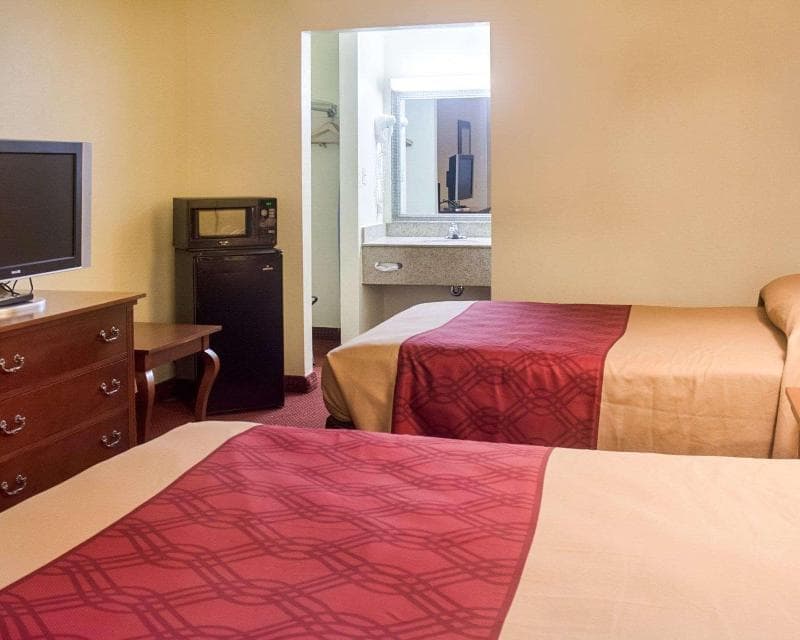Econo Lodge Chesapeake Route 13 And I-464 2