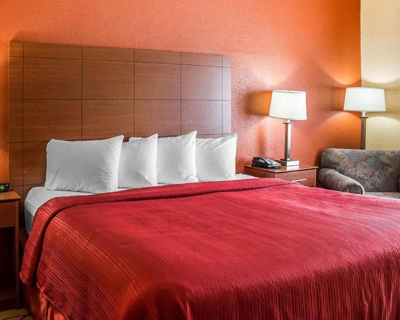 Quality Inn Manitowoc 2