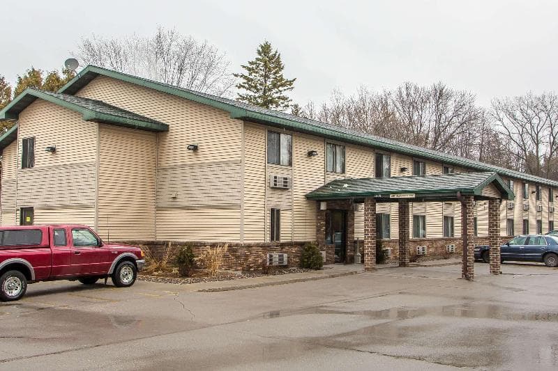 Quality Inn & Suites 2