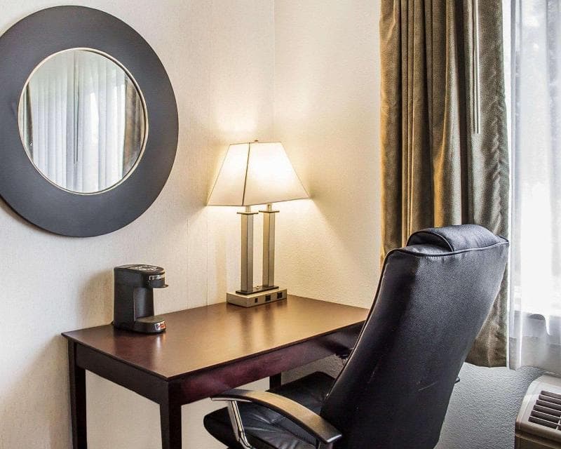 Quality Inn & Suites 2