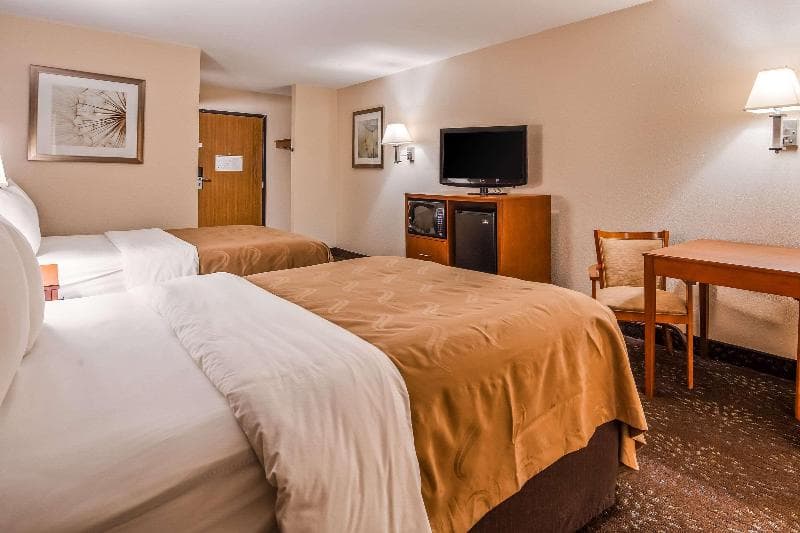 Quality Inn 3