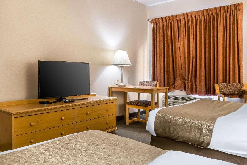 Rodeway Inn And Suites Tomahawk 4