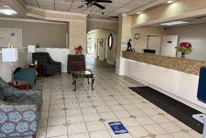 Days Inn by Wyndham Ozark 3
