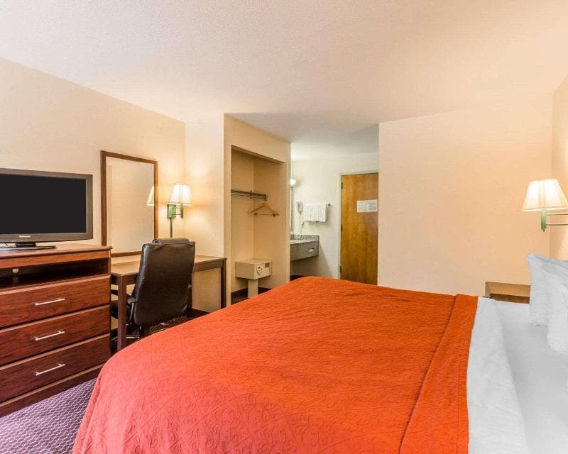 Quality Inn Pell City I-20 Exit 158 4