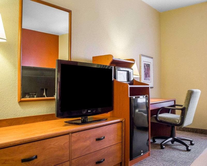 Comfort Inn Green Valley I-19 4
